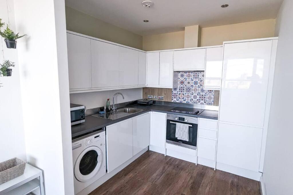 1 Bedroom City Centre Apartment Birmingham Extérieur photo